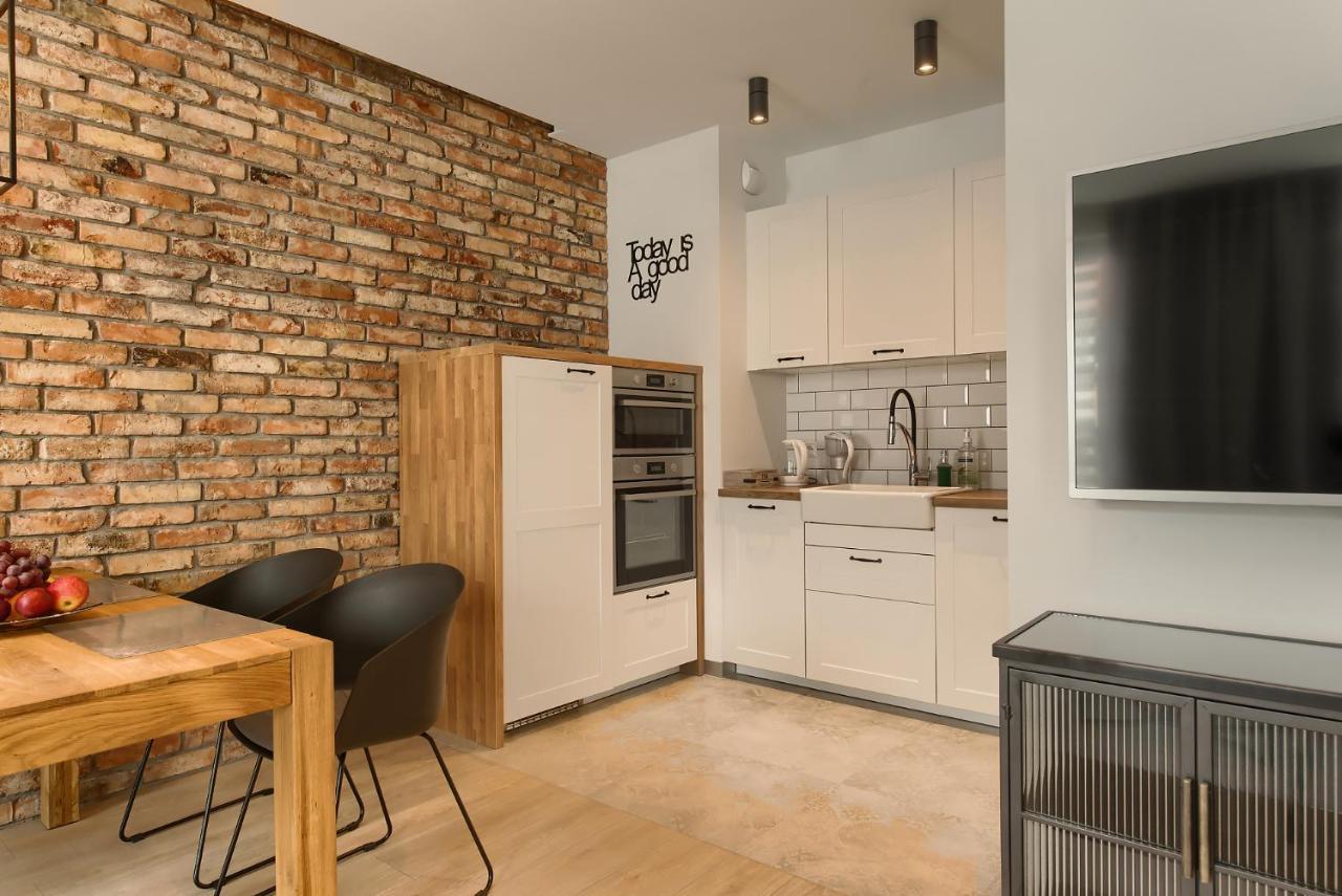 Zentrum Apartament Parking By Impero Poznan Dış mekan fotoğraf